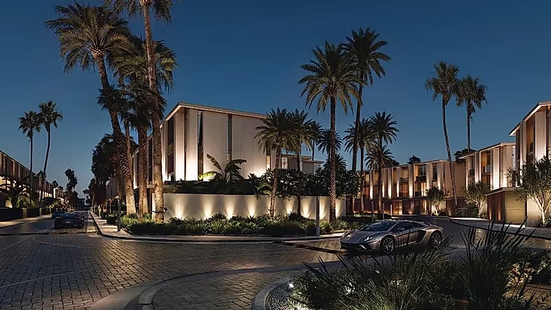 Exquisite 4BR Villa with Elegant Design - Photo 11