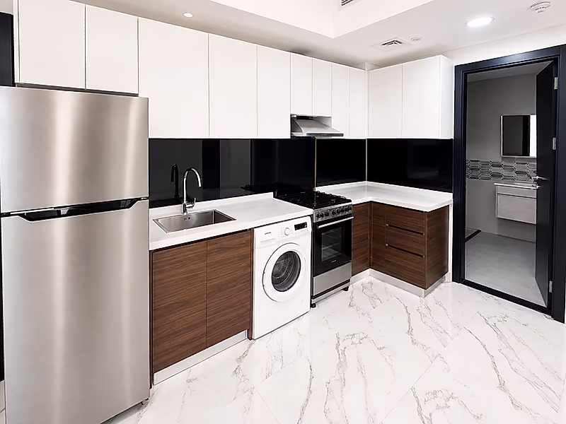 Charming 1BR Apartment with Modern Finishes - Photo 10