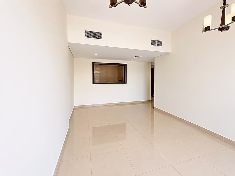 15 Days FREE | Prime location | Affordable Price - Photo 6