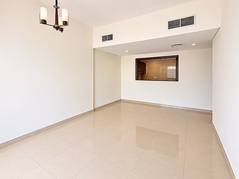 15 Days FREE | Prime location | Affordable Price - Photo 7