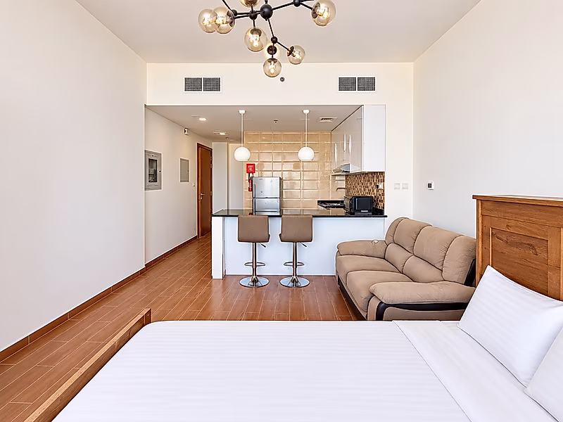 High-Floor | Community View | Vacant - Photo 2