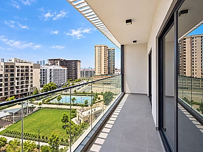 2BR Apartment | Downtown & Pool View | Well Maintain