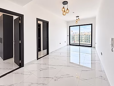 2BR Apartment | Downtown & Pool View | Well Maintain