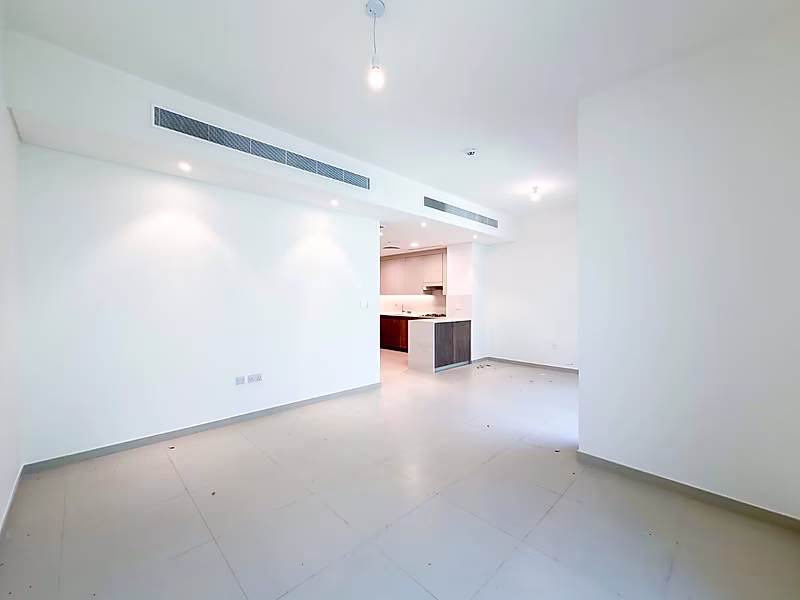 Spacious | Family Community | Modern Villa - Photo 10