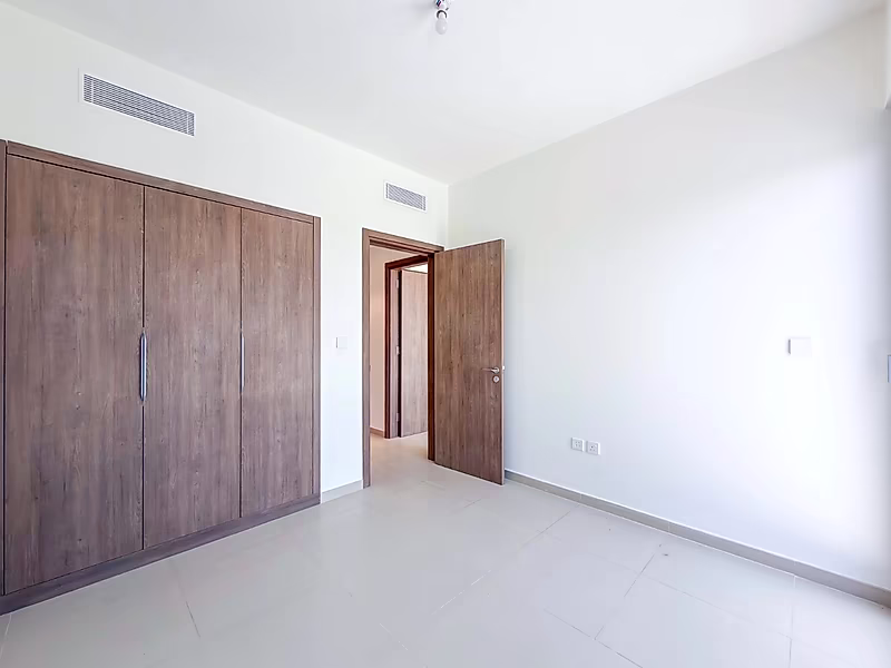 Spacious | Family Community | Modern Villa - Photo 27