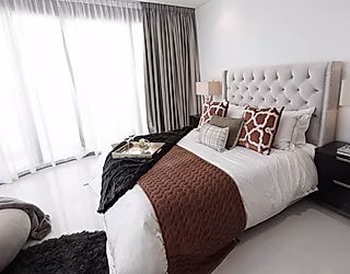 Paramount Tower Hotel And Residences