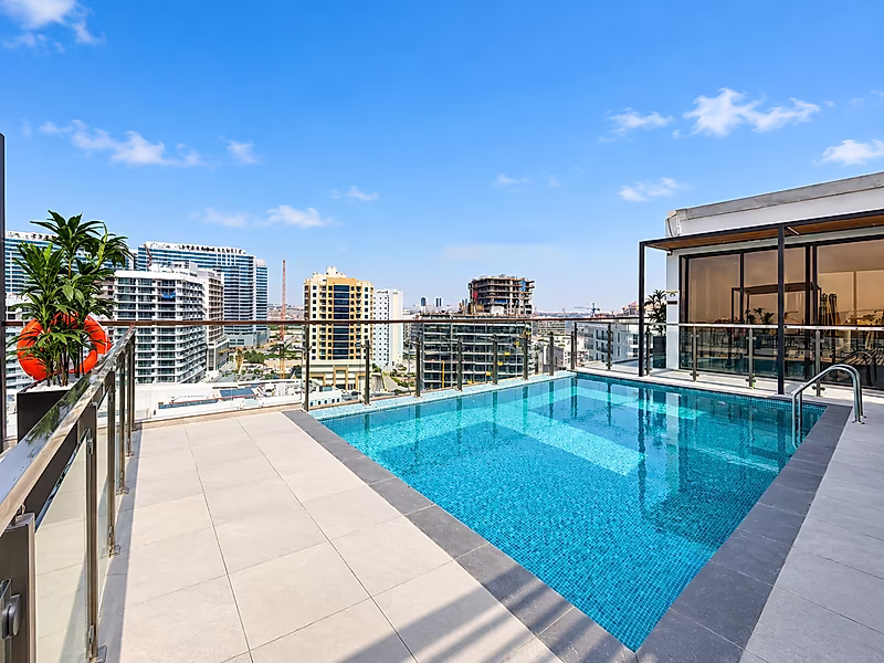 OP Price | Luxury Apartment | Brand New - Photo 8