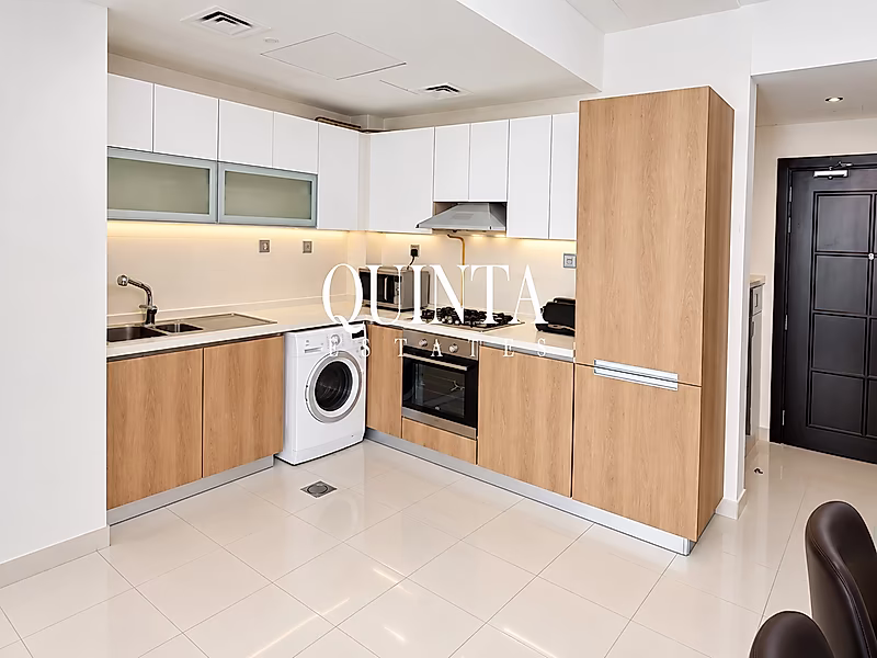 Downtown View | 1BR Apartment | Vacant - Photo 7