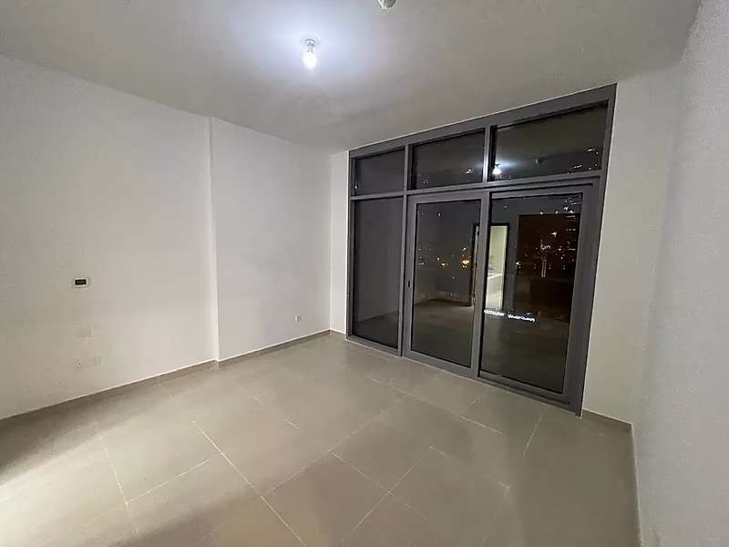 Downtown City View | 1BR Apartment | Vacant - Photo 3