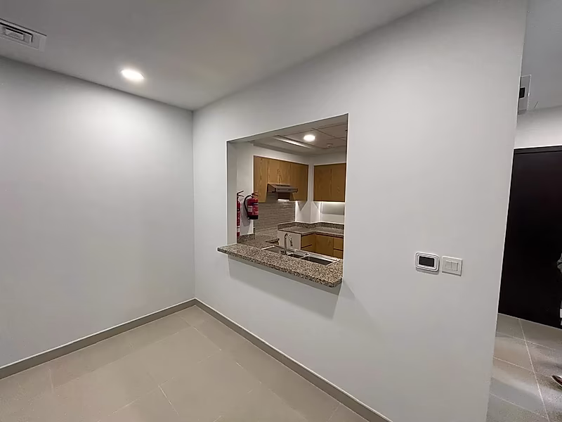 Downtown City View | 1BR Apartment | Vacant - Photo 8